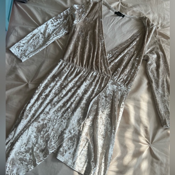 FASHION NOVA Champagne Velvet Mini Dress - Picture 1 of 3